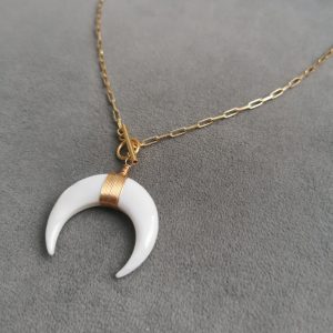 NASZYJNIK WHITE MOON